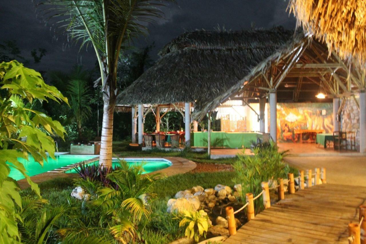 Axkan Palenque, Shows En Vivo & Gastronomia Mar Y Tierra & Travel Agency Kültér fotó