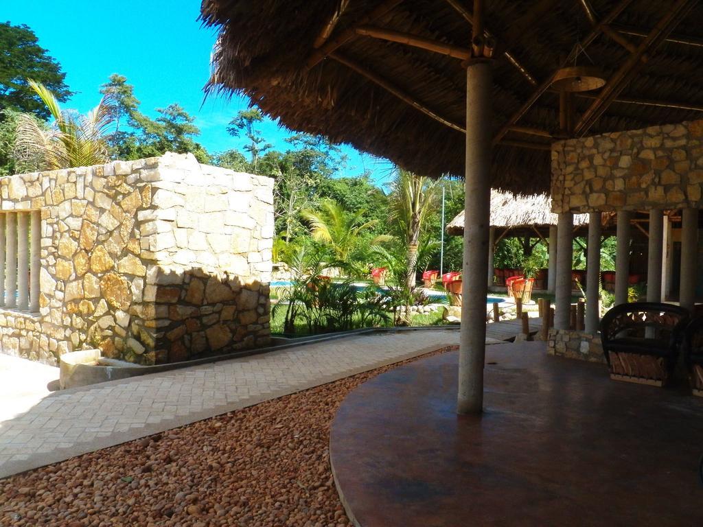Axkan Palenque, Shows En Vivo & Gastronomia Mar Y Tierra & Travel Agency Kültér fotó
